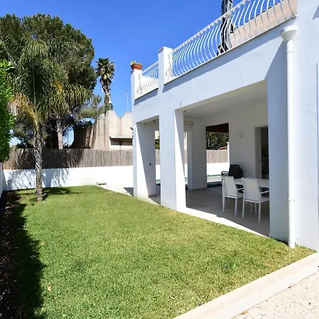 With Pool דירה סירקוזה