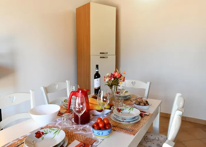 With Pool דירה *