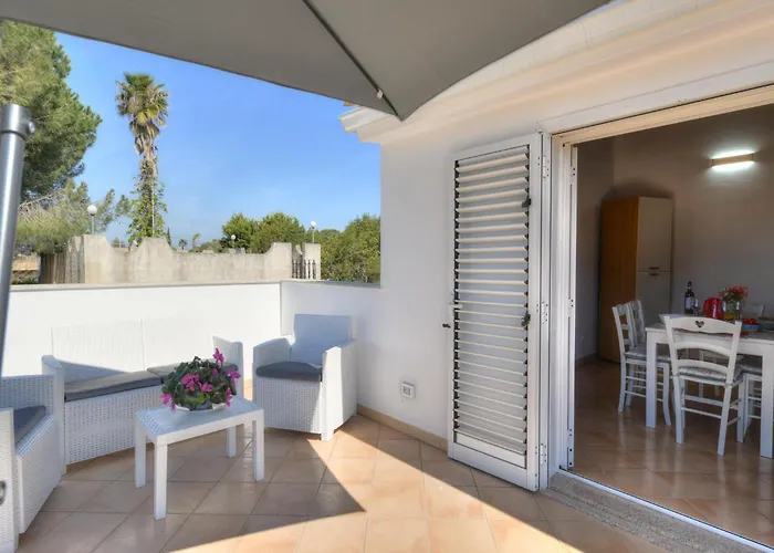 With Pool סירקוזה