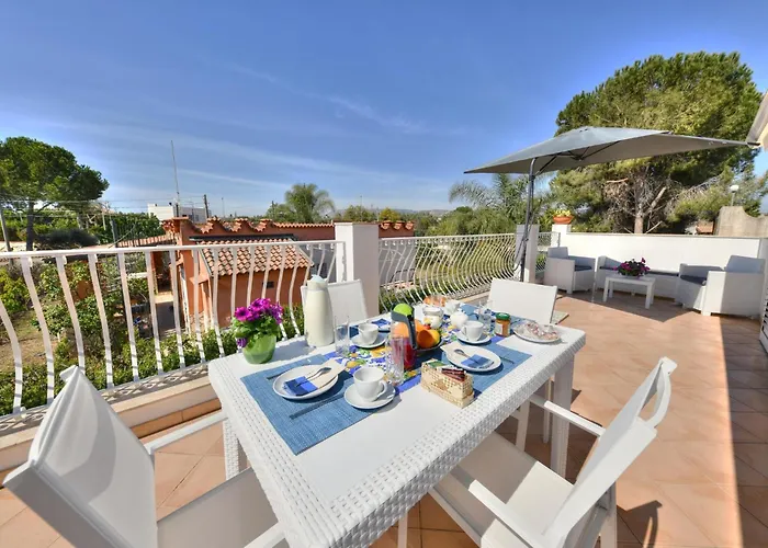 דירה With Pool סירקוזה