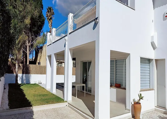 With Pool * סירקוזה