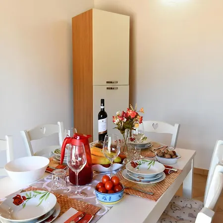 With Pool Lägenhet *